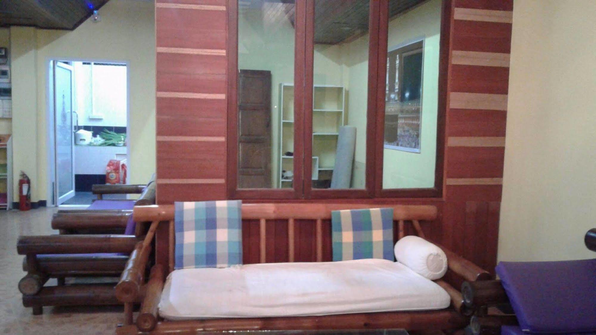 Khaolak Traveller Lodge Кхаулак Экстерьер фото